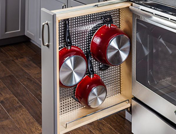 berween-cabinet-pullouts-image