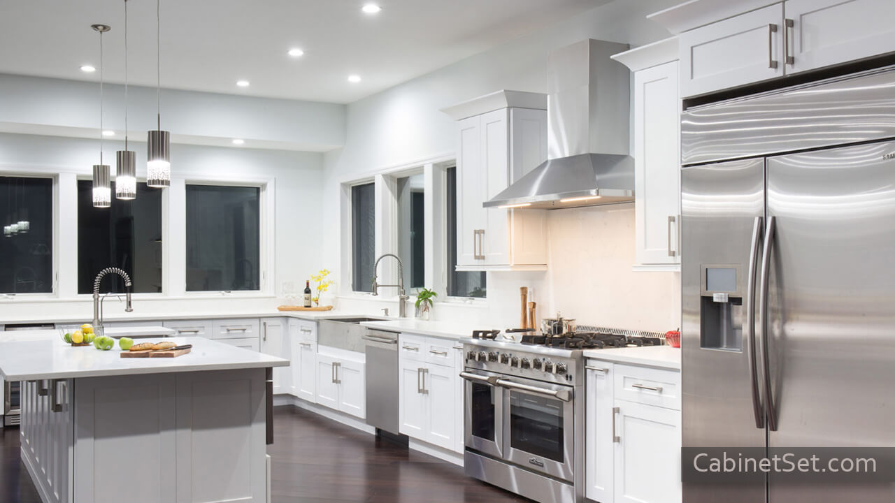 Classic White Shaker Kitchen Cabinets